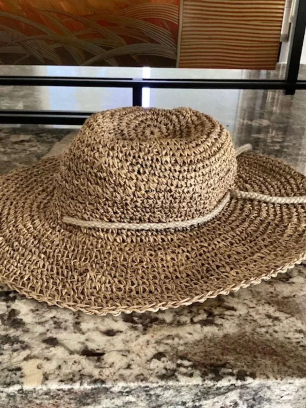 Woman's straw hat, one size, 3.5 inch brim, adjustable cord